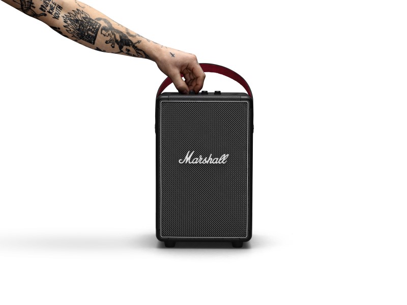 Колонка marshall tufton. Портативная акустика Marshall Tufton Black & Brass. Блютуз колонка Маршал Тафтон. Портативный динамик Marshall 20+.