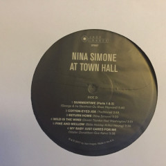 NINA SIMONE "Nina Simone At Town Hall" (DELUXE LP)