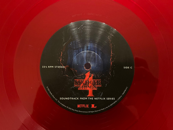 Виниловая пластинка VARIOUS ARTISTS "Stranger Things 4: Soundtrack From The Netflix Series" (OST RED 2LP) 